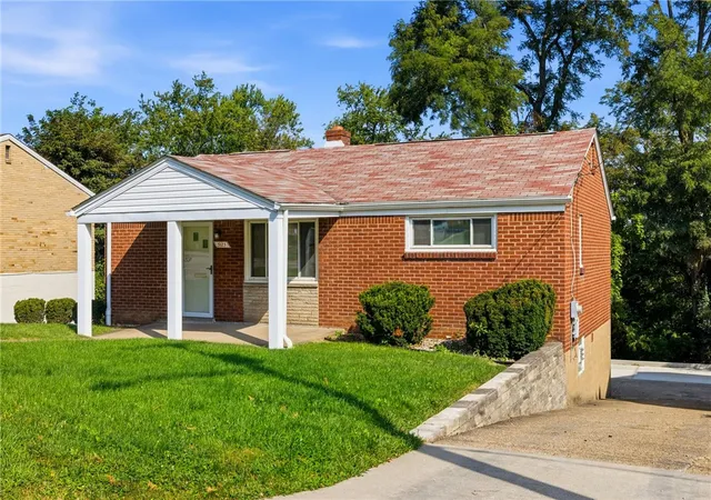 Photo 2 of Single family home for sale at 3123 Schieck St, Baldwin Boro, PA 15227 | MLS# 1774326 | Listing updated on 2026-10-11