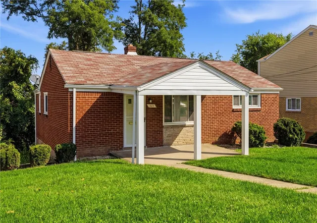 Photo 3 of Single family home for sale at 3123 Schieck St, Baldwin Boro, PA 15227 | MLS# 1774326 | Listing updated on 2026-10-11
