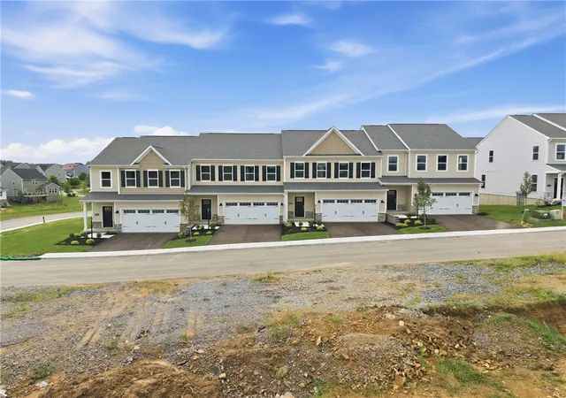 Photo 2 of Townhouse for sale at 1003 Darcy Dr, Middlesex Twp, PA 16059 | MLS# 1775038 | Listing updated on 2026-09-30