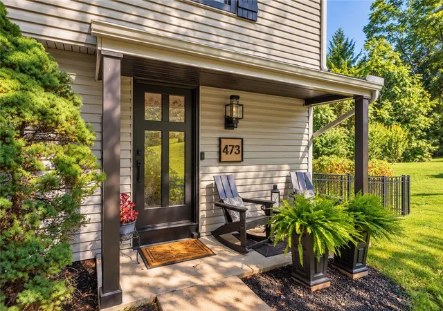 Photo 2 of Single family home for sale at 473 Oaklawn, Upper St Clair, PA 15241 | MLS# 1774898 | Listing updated on 2026-10-03