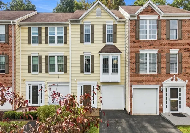 Photo 1 of Sale Pending at 2787 Drake Ct, Hampton, PA 15044 | MLS# 1774614 | Listing updated on 2026-10-02