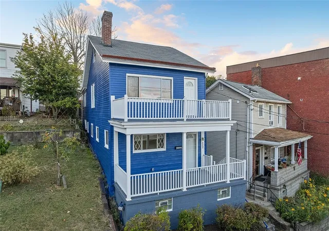Photo 2 of Single family home for sale at 322 Wyoming St, Mt Washington, PA 15211 | MLS# 1774841 | Listing updated on 2026-09-20