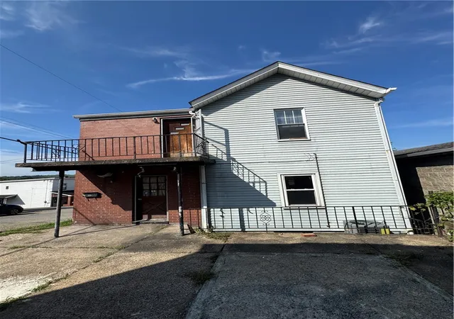 Photo 1 of Single family home for sale at 613 8th Street, Glassport, PA 15045 | MLS# 1774538 | Listing updated on 2026-09-17