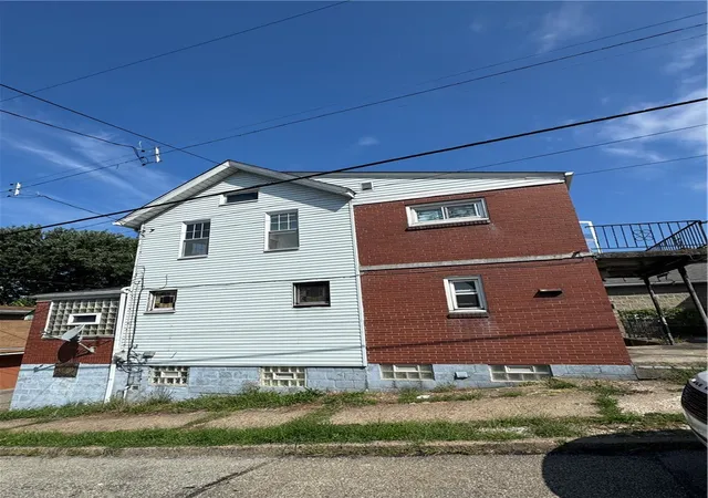 Photo 2 of Single family home for sale at 613 8th Street, Glassport, PA 15045 | MLS# 1774538 | Listing updated on 2026-09-17