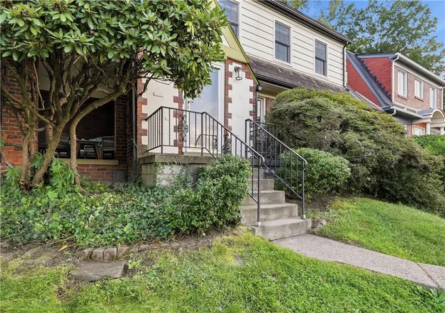 Photo 2 of Single family home for sale at 628 Cascade Rd, Forest Hills Boro, PA 15221 | MLS# 1774714 | Listing updated on 2026-09-26