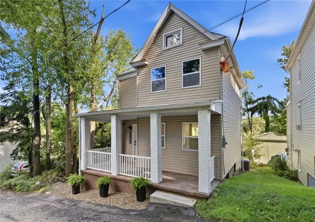 Photo 3 of Single family home for sale at 2208 Lehigh St, Swissvale, PA 15218 | MLS# 1775115 | Listing updated on 2026-10-04