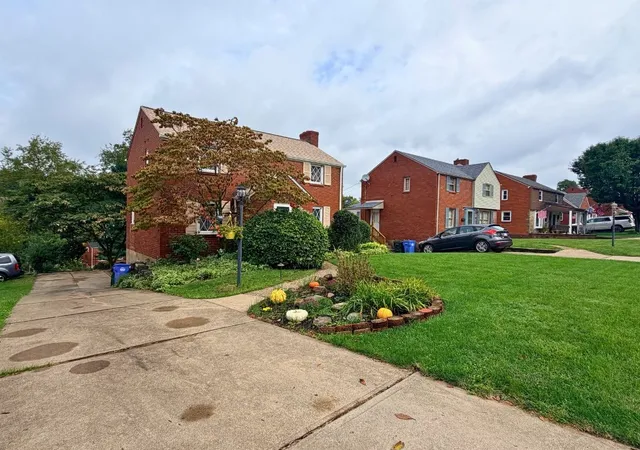 Photo 2 of Single family home for sale at 5360 Orchard Hl Dr, Whitehall, PA 15236 | MLS# 1775105 | Listing updated on 2026-09-26