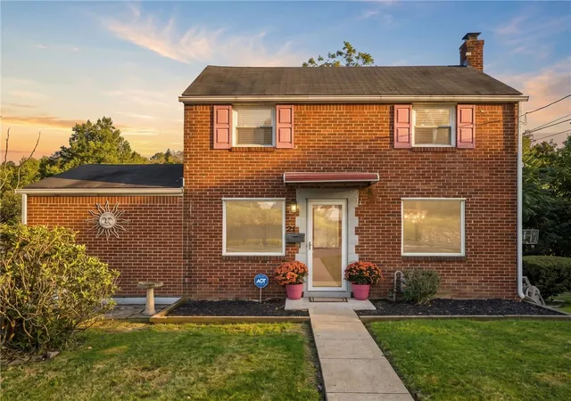 Photo 1 of Single family home for sale at 21 Hardwood Rd, Penn Hills, PA 15235 | MLS# 1775053 | Listing updated on 2026-10-04