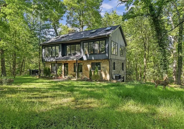 Photo 1 of Single family home for sale at 3024 E Bardonner Rd, Hampton, PA 15044 | MLS# 1774574 | Listing updated on 2026-09-20