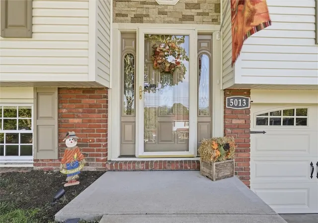 Photo 3 of Single family home for sale at 5013 Windover Dr, Robinson Twp, PA 15205 | MLS# 1775168 | Listing updated on 2026-09-20
