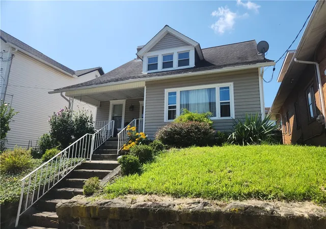 Photo 1 of Single family home for sale at 505 Crest Ave, Charleroi Boro, PA 15022 | MLS# 1774891 | Listing updated on 2026-09-23
