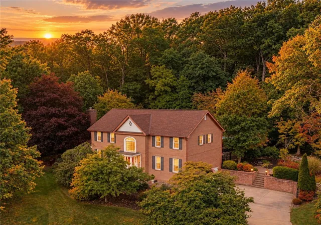 Photo 1 of Single family home for sale at 217 La Grande Dr, Cranberry Twp, PA 16066 | MLS# 1775156 | Listing updated on 2026-10-11