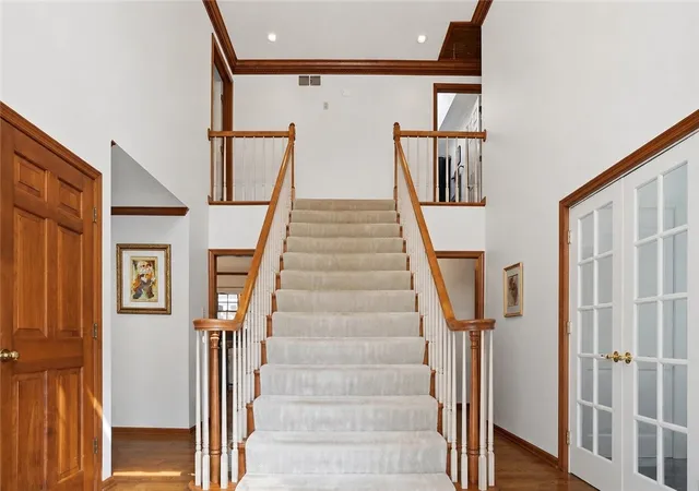 Photo 3 of Single family home for sale at 217 La Grande Dr, Cranberry Twp, PA 16066 | MLS# 1775156 | Listing updated on 2026-10-11