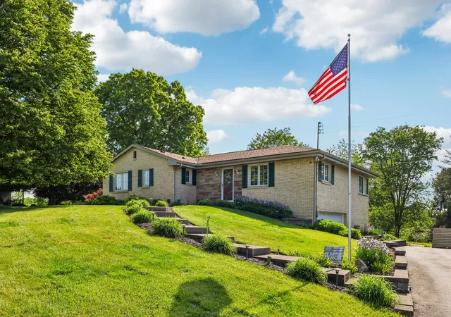 Photo 2 of Single family home for sale at 9102 Foxhunt, Mc Candless, PA 15237 | MLS# 1775241 | Listing updated on 2026-09-24