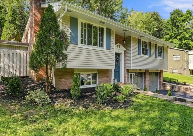 Photo 3 of Sale Pending at 2000 Beulah Rd, Churchill Boro, PA 15235 | MLS# 1775137 | Listing updated on 2026-10-09