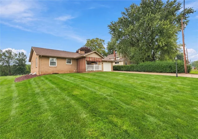 Photo 2 of Single family home for sale at 380 High St, Saxonburg Boro, PA 16056 | MLS# 1775234 | Listing updated on 2026-09-29