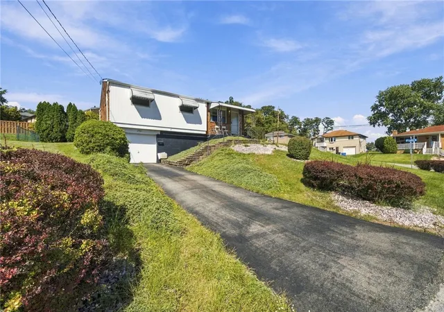 Photo 2 of Single family home for sale at 13971 Wayne Dr, North Huntingdon, PA 15642 | MLS# 1775256 | Listing updated on 2026-10-02