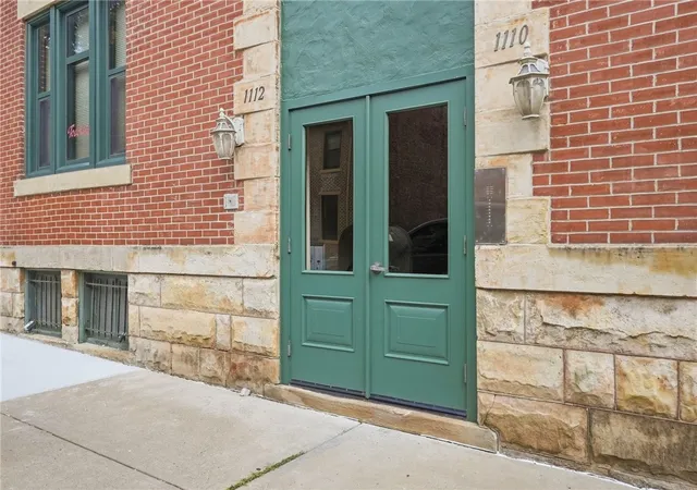 Photo 2 of Condo for sale at 1112 Palo Alto St #D, Central North Side, PA 15212 | MLS# 1775188 | Listing updated on 2026-10-10