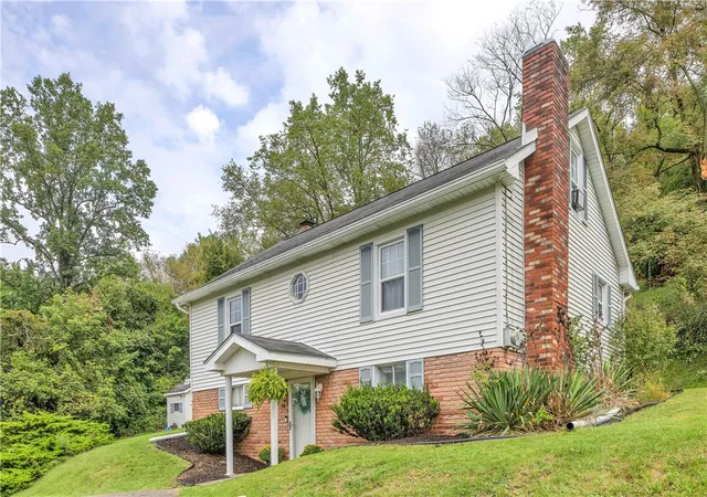 Single family home for sale at 338 Brush Crk Rd, Hempfield Twp, PA 15642 | MLS# 1775253