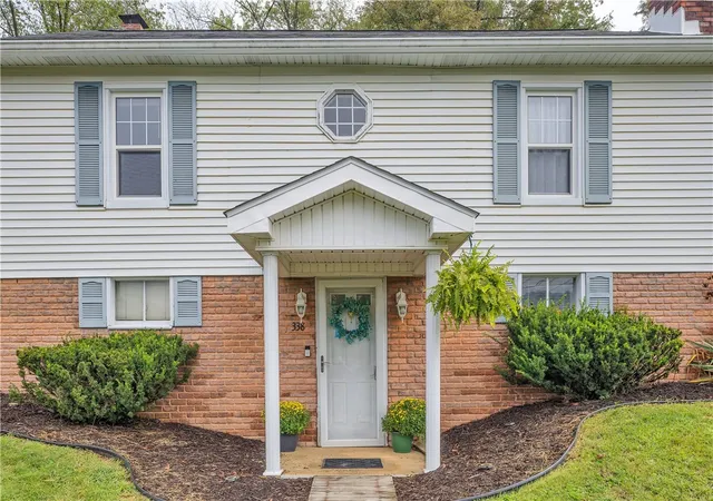 Photo 3 of Single family home for sale at 338 Brush Crk Rd, Hempfield Twp, PA 15642 | MLS# 1775253 | Listing updated on 2026-10-08