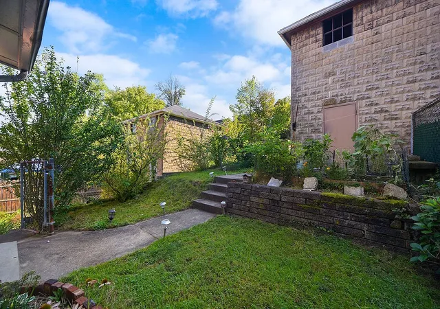 Photo 3 of Single family home for sale at 4311 Ludwick St, Squirrel Hill, PA 15217 | MLS# 1775266 | Listing updated on 2026-10-08