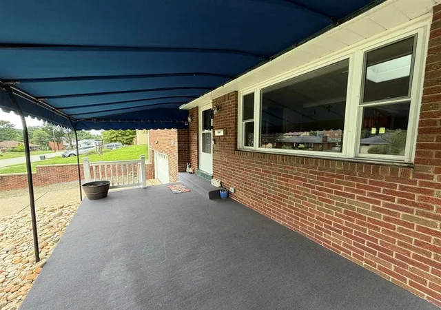 Photo 3 of Single family home for sale at 415 Colonial Dr, Monroeville, PA 15146 | MLS# 1775269 | Listing updated on 2026-10-09