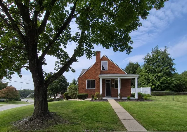 Photo 2 of Sale Pending at 3306 Fieldcrest Dr, N Versailles, PA 15137 | MLS# 1775225 | Listing updated on 2026-10-08