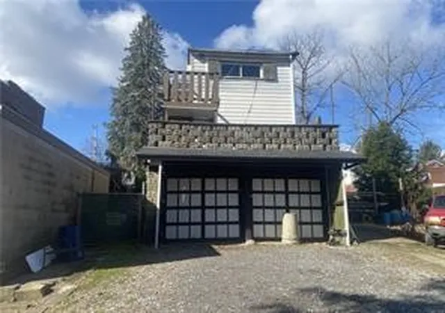 Photo 3 of Multi family home for sale at 2736 Middletown, Sheraden, PA 15205 | MLS# 1775293 | Listing updated on 2026-10-01