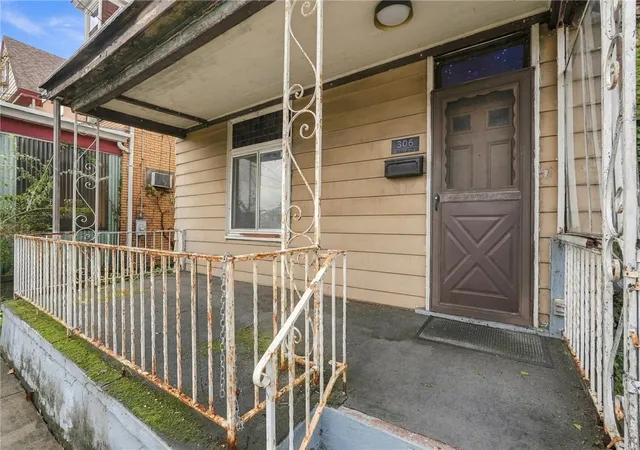 Photo 3 of Single family home for sale at 306 E 11th Avenue, Homestead, PA 15120 | MLS# 1775287 | Listing updated on 2026-09-30