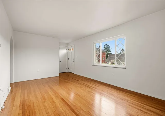 Photo 3 of Single family home for sale at 440 Meridan St, Duquesne, PA 15211 | MLS# 1775298 | Listing updated on 2026-10-05