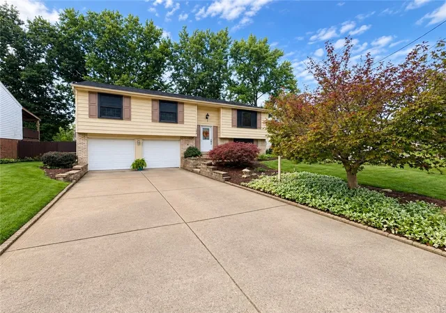 Photo 1 of Single family home for sale at 556 Catskill Dr, Plum Boro, PA 15239 | MLS# 1775316 | Listing updated on 2026-09-22