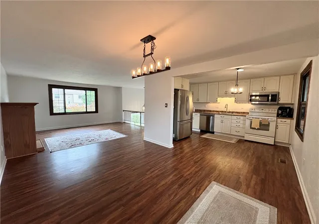 Photo 2 of Single family home for sale at 556 Catskill Dr, Plum Boro, PA 15239 | MLS# 1775316 | Listing updated on 2026-09-22