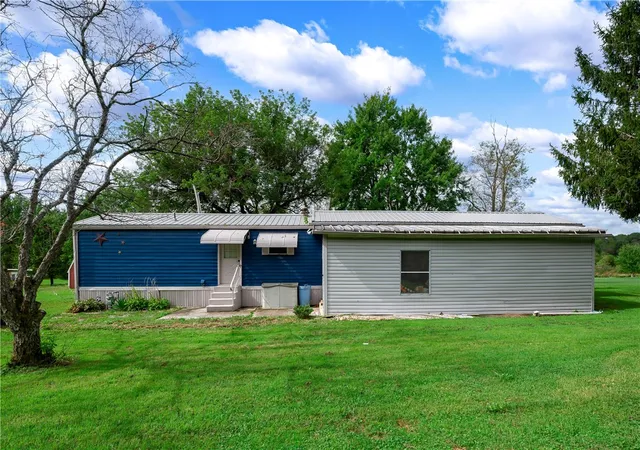 Photo 1 of Manufactured home for sale at 224 County Line Rd, Marion Twp, PA 16038 | MLS# 1774802 | Listing updated on 2026-09-19