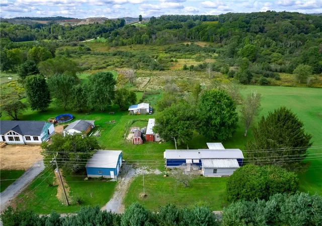 Photo 2 of Manufactured home for sale at 224 County Line Rd, Marion Twp, PA 16038 | MLS# 1774802 | Listing updated on 2026-09-19