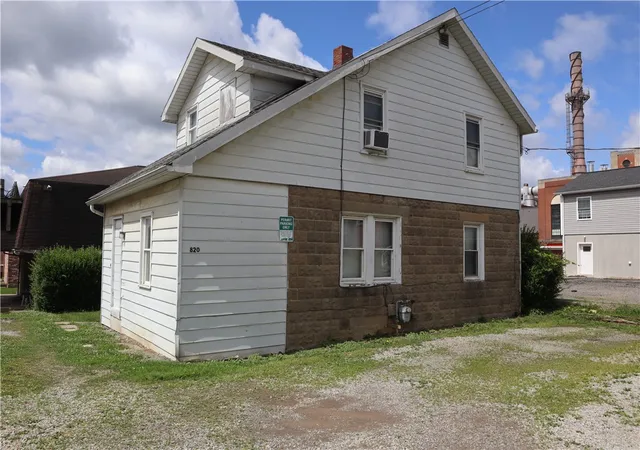 Photo 2 of Multi family home for sale at 820 822 Grant St, Indiana Boro, PA 15701 | MLS# 1775332 | Listing updated on 2026-09-23