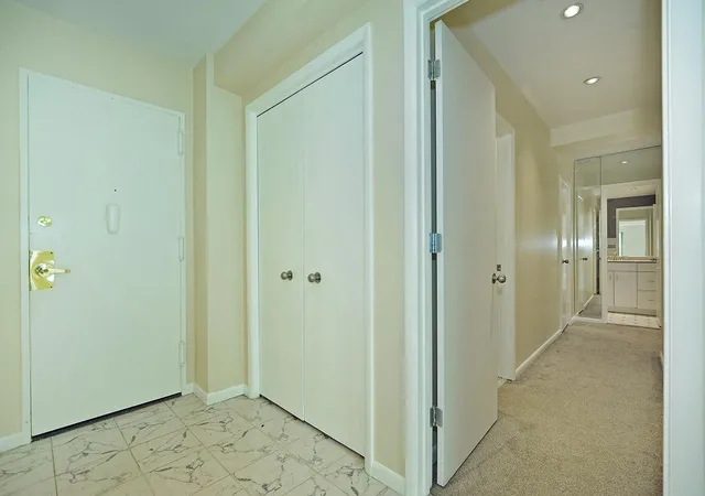 Photo 3 of Condo for sale at 320 Fort Duquesne Blvd #5C, Downtown Pgh, PA 15222 | MLS# 1775341 | Listing updated on 2026-09-20