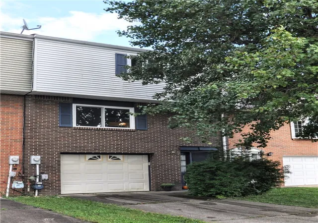 Photo 2 of Townhouse for sale at 2031 Denning Way, N Versailles, PA 15137 | MLS# 1775372 | Listing updated on 2026-10-10