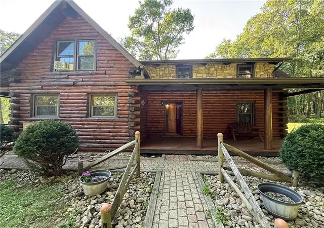 Photo 3 of Sale Pending at 239 Hilliard Rd, Washington Twp, PA 16050 | MLS# 1774745 | Listing updated on 2026-09-25