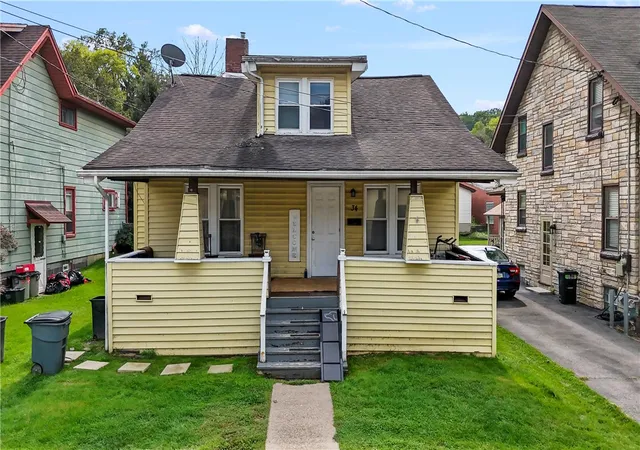 Photo 3 of Single family home for sale at 34 Springfield Ave, City Of Washington, PA 15301 | MLS# 1775488 | Listing updated on 2026-09-21