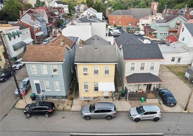 Photo 3 of Single family home for sale at 612 Fremont St, Millvale, PA 15209 | MLS# 1775250 | Listing updated on 2026-09-21
