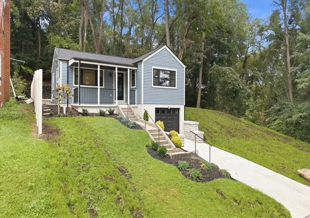Photo 1 of Single family home for sale at 343 Thomas St, Carnegie, PA 15106 | MLS# 1775546 | Listing updated on 2026-09-26