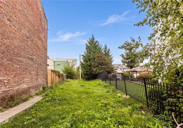 Photo 2 of Land for sale at 117 45th Street, Lawrenceville, PA 15201 | MLS# 1775536 | Listing updated on 2026-09-22