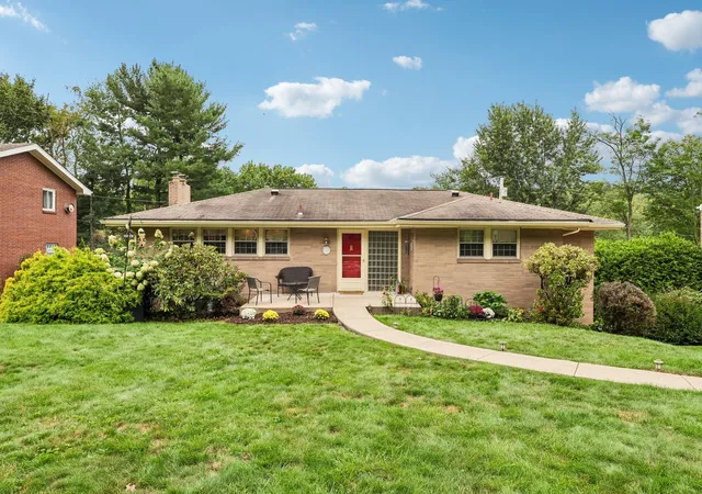 Photo 1 of Single family home for sale at 1616 Branning Rd, Churchill Boro, PA 15235 | MLS# 1775586 | Listing updated on 2026-10-11