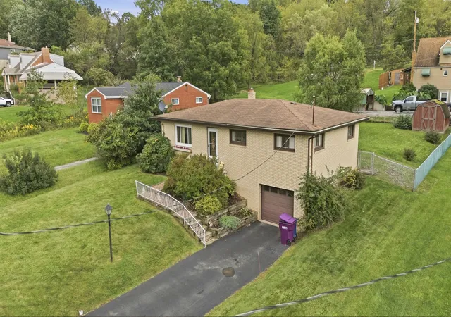 Photo 3 of Single family home for sale at 106 Leroy, Plum Boro, PA 15239 | MLS# 1775610 | Listing updated on 2026-10-03