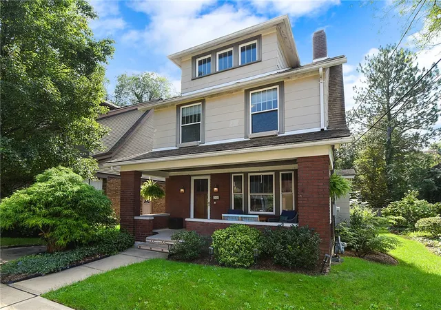 Photo 2 of Single family home for sale at 5124 Bayard St, Shadyside, PA 15232 | MLS# 1775489 | Listing updated on 2026-09-26