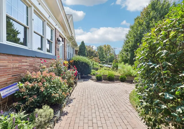 Photo 2 of Townhouse for sale at 1243 Denniston St, Squirrel Hill, PA 15217 | MLS# 1775636 | Listing updated on 2026-09-25