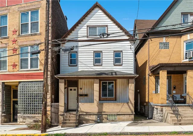 Multi family home for sale at 505 Main St, E Pittsburgh, PA 15112 | MLS# 1775641