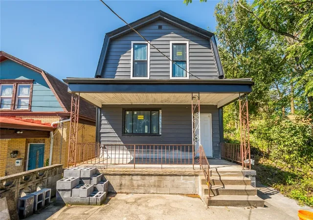 Photo 2 of Single family home for sale at 118 Tarragonna St, Bon Air, PA 15210 | MLS# 1775803 | Listing updated on 2026-09-30