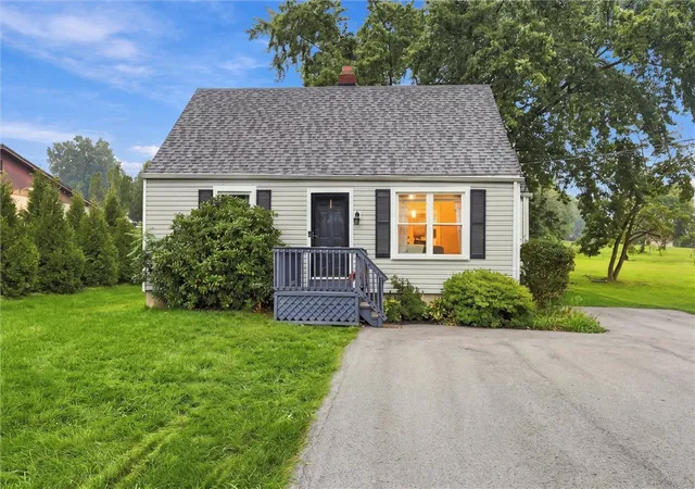Photo 1 of Single family home for sale at 207 S Duffy Rd, Twp Of But Sw, PA 16001 | MLS# 1775715 | Listing updated on 2026-10-01