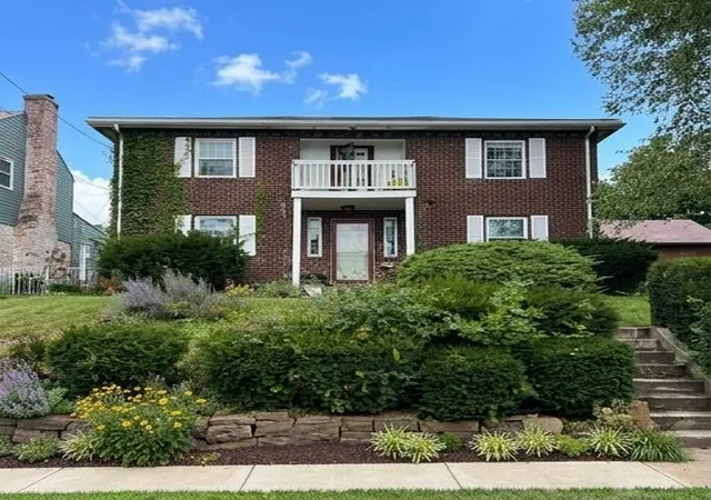 Photo 1 of Single family home for sale at 435 Fairway Dr, Brentwood, PA 15227 | MLS# 1772986 | Listing updated on 2026-10-08